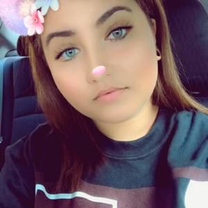 Meet your Posher, Mariely